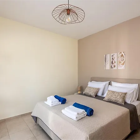 Aileen * Koskinou (Rhodes)