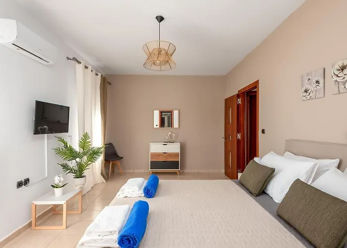 Aileen Koskinou (Rhodes)